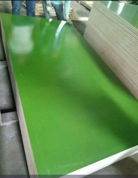 18mm Green/Red/Black/Brwon Film Faced Plywood/Concrete Formwork/Shuttering Plywood Sheet/Marine Plywood with Size 1220X2440/4′x8′ for Construction
