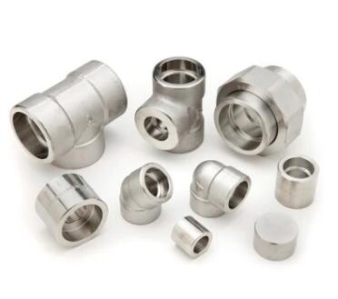 What are the main types of pipe fittings
