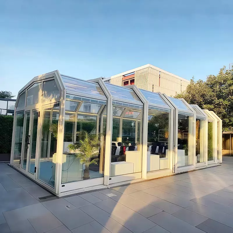 Why Choose an Aluminum-Wood Sunroom for Modern Homes?