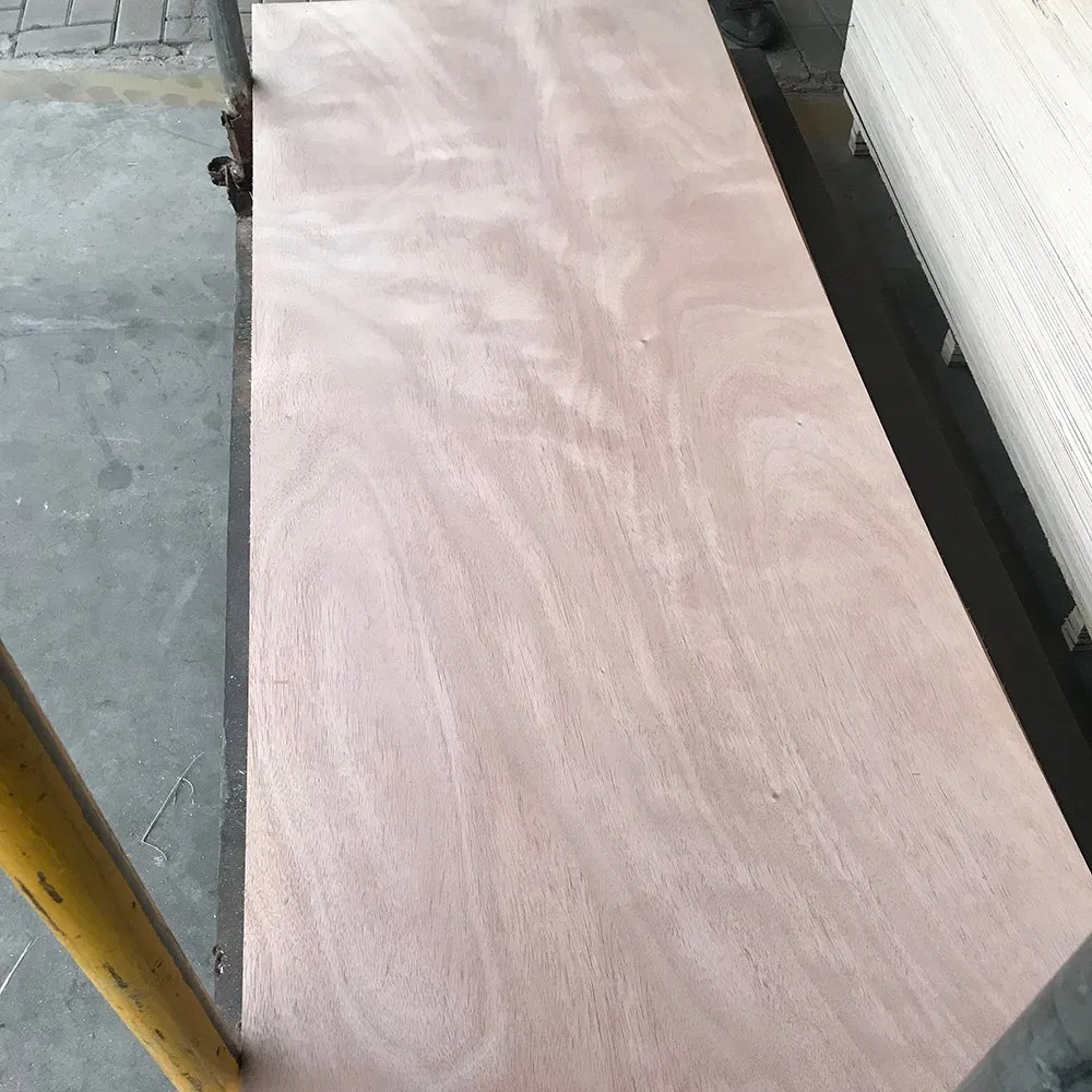 915X2135X2.7mm Red Pencil Cedar Plywood Door Skin Wood Veneer Door Skin
