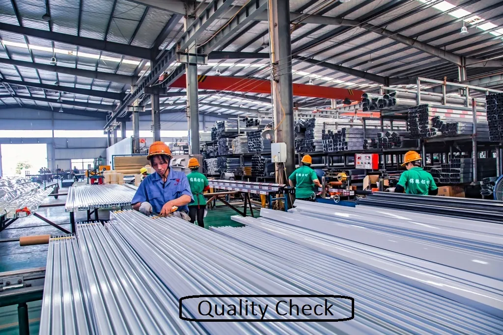 China OEM Aluminium Extrusion Factory-Aluminium Louvre Shutter Blade Extrusions