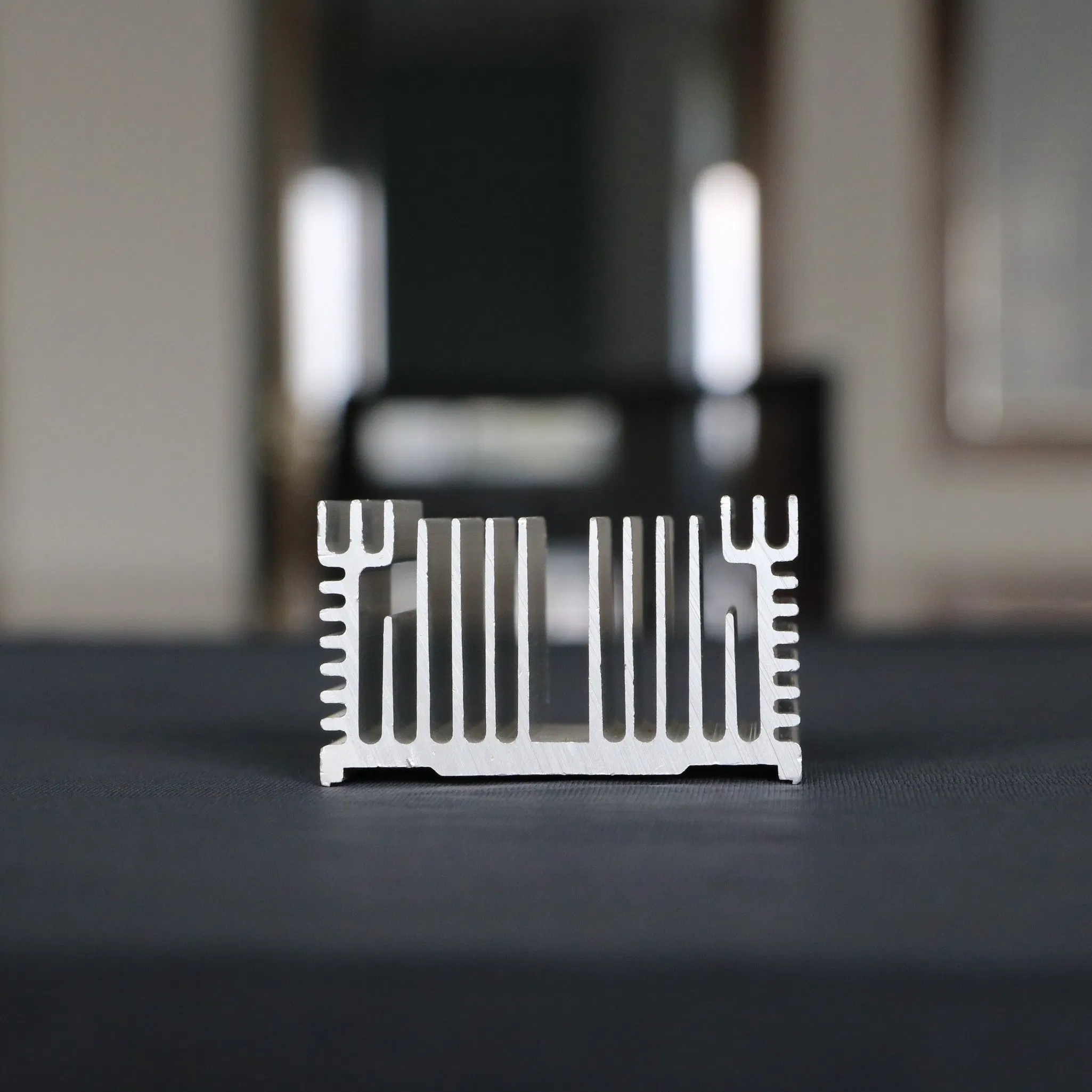 Customized Taiwanese Manufacturer Aluminum Alloy Profile Aluminum Heat Sink /6061, 6063 Extruded Aluminum Heatsink T3-T8 Extrusion