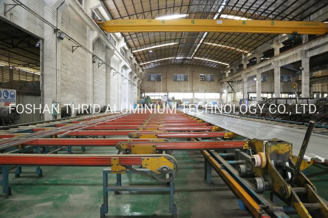 High Quality Wooden Color German Brand Hardware Aluminum Casement Window & Door Double Glazed Windows